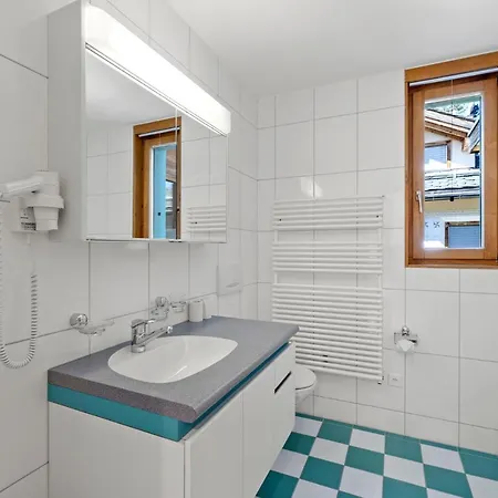 Golden Peaks Valbella