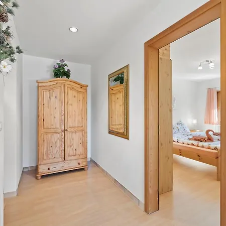 Golden Peaks Hébergement de vacances Valbella